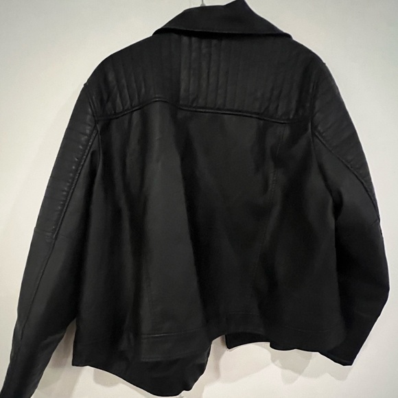 NWT New Look Curve faux leather moto jacket in black US size 22 - Picture 5 of 5